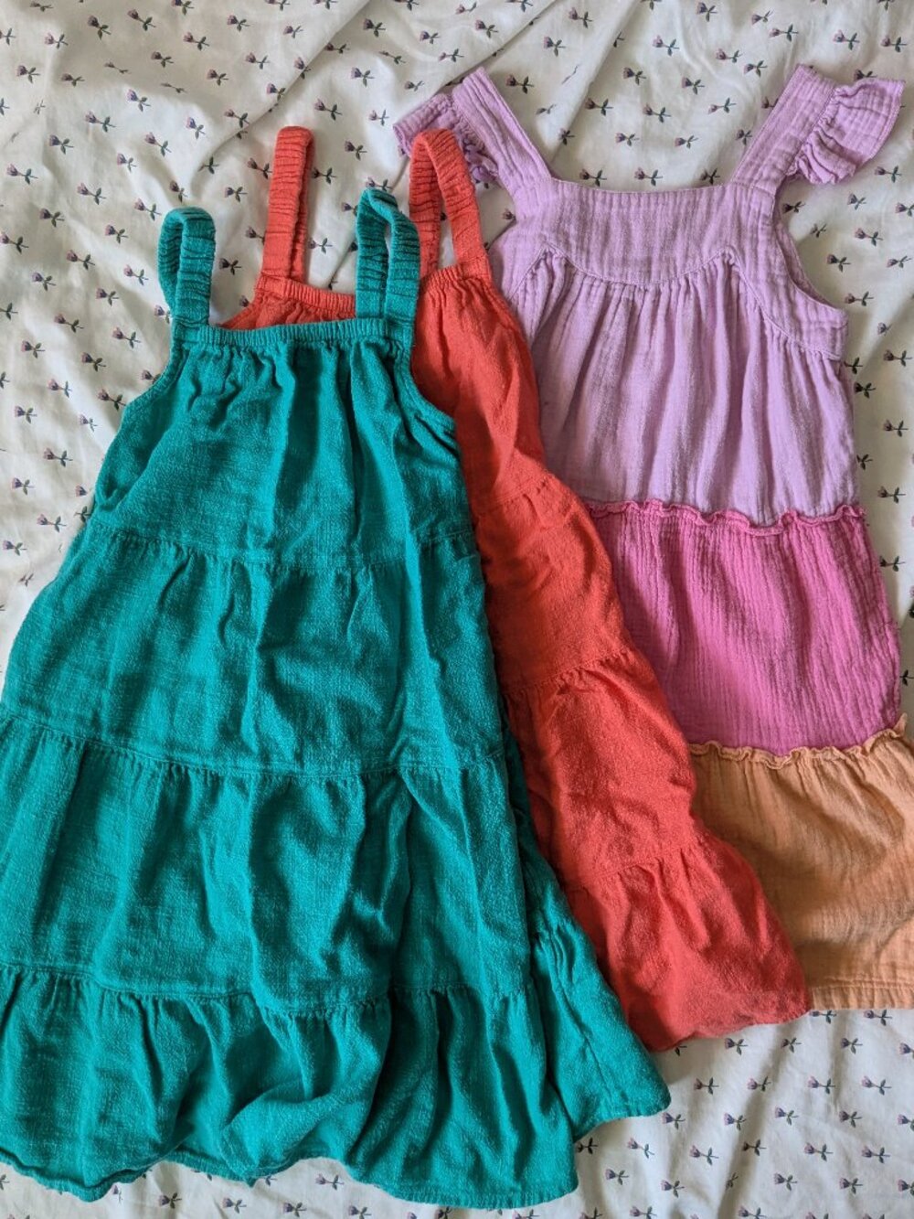 Bundle of 3 100% cotton sundresses, 2 bike shorts, size Small/6/7